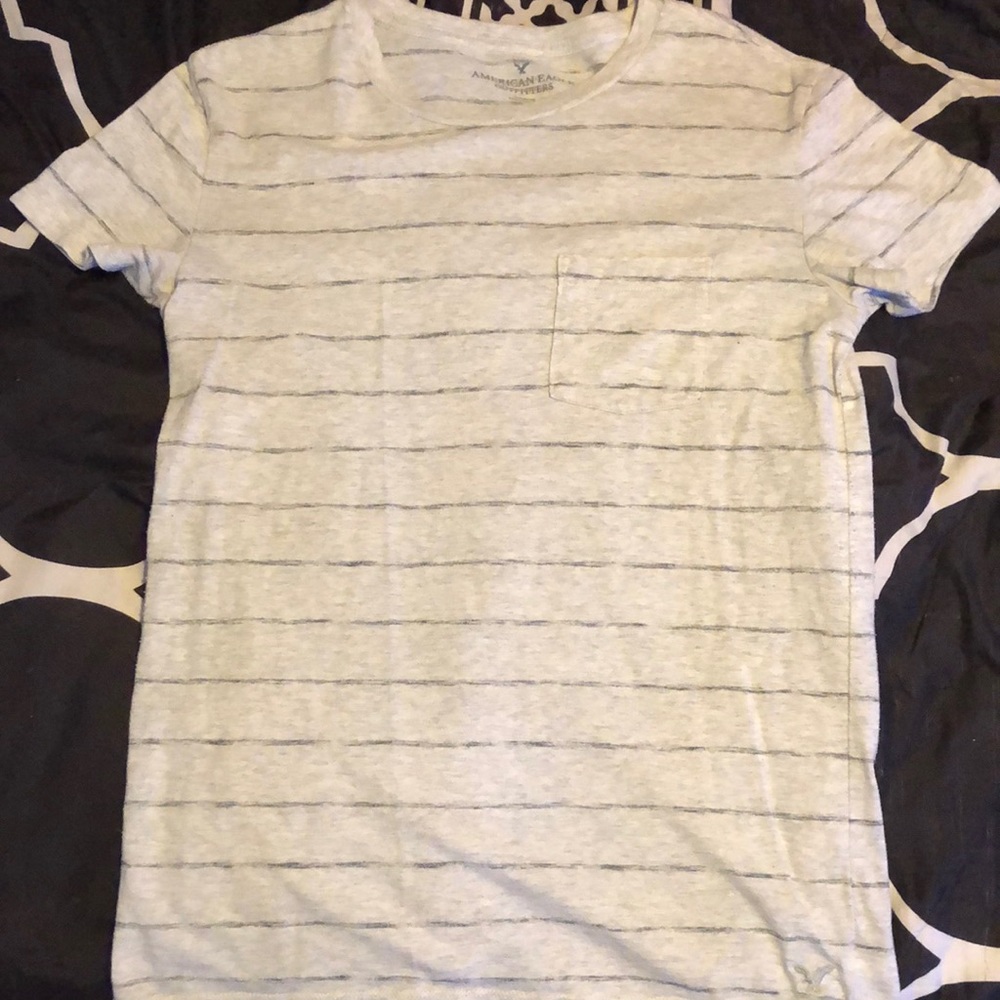 American eagle shirt.